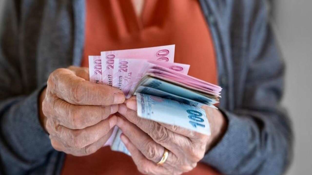 En Düşük Emekli Maaşı değişiyor