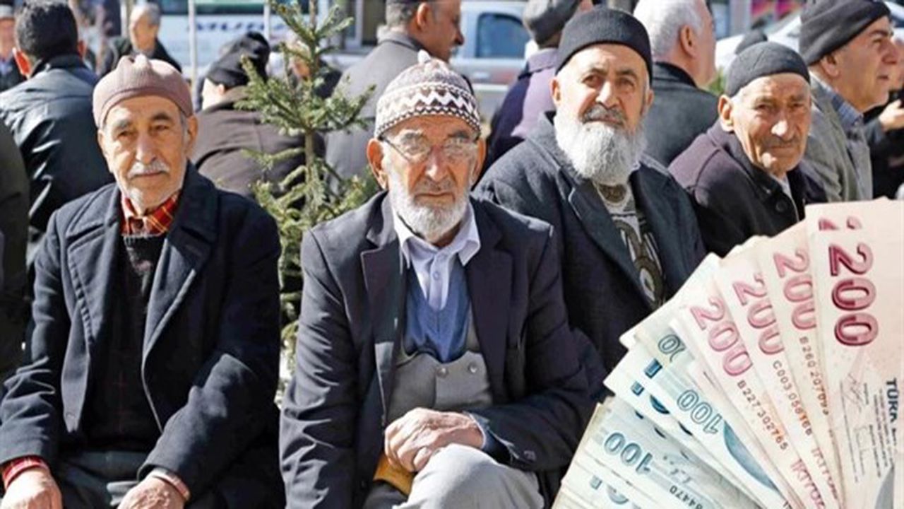 “Hatır Sigortası” Yapanlara SGK faiziyle maaşları geri isteyecek